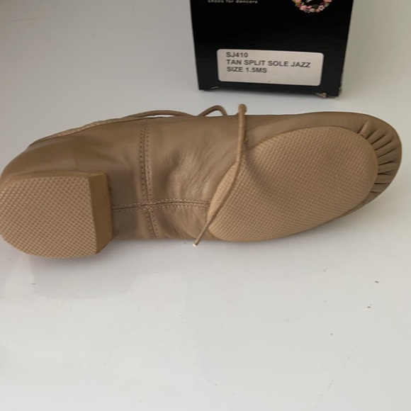 New Award kid’s tan lace up jazz shoes 1.5MS - Picture 3 of 5